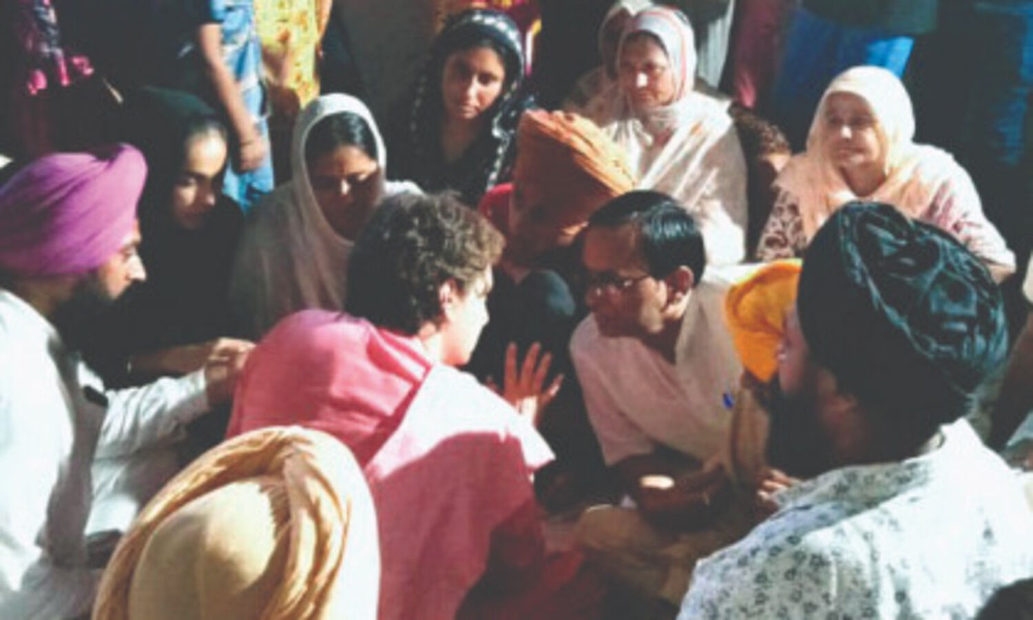 Priyanka demands probe by sitting SC or High Court judge