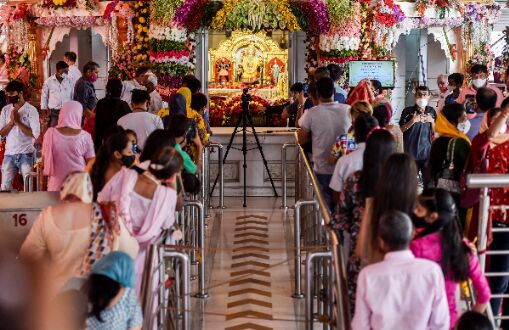 Temples open for Navratri under strict Covid-19 rules Temples open for Navratri under strict Covid-19 rules