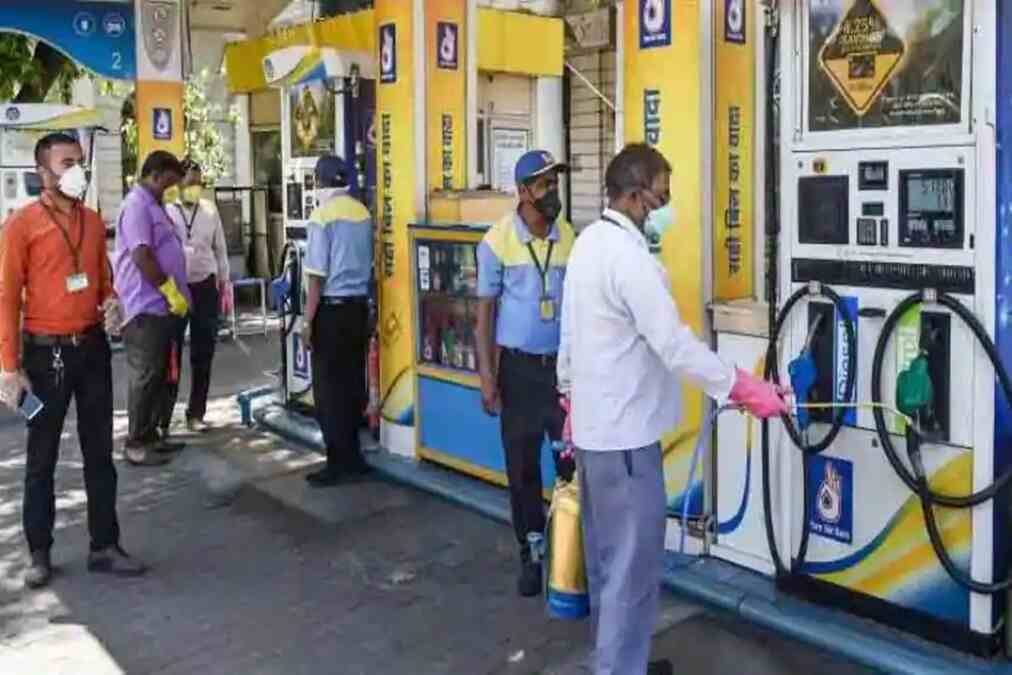 Petrol, diesel price hiked again Petrol, diesel price hiked again