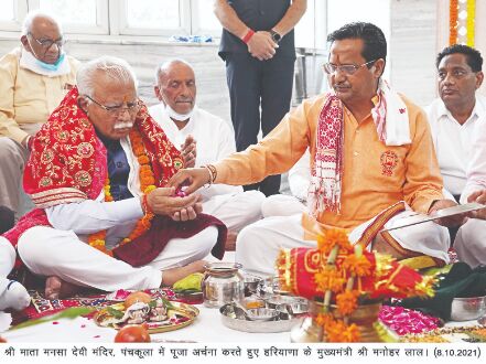 Khattar withdraws controversial self-defense statement Khattar withdraws controversial self-defense statement