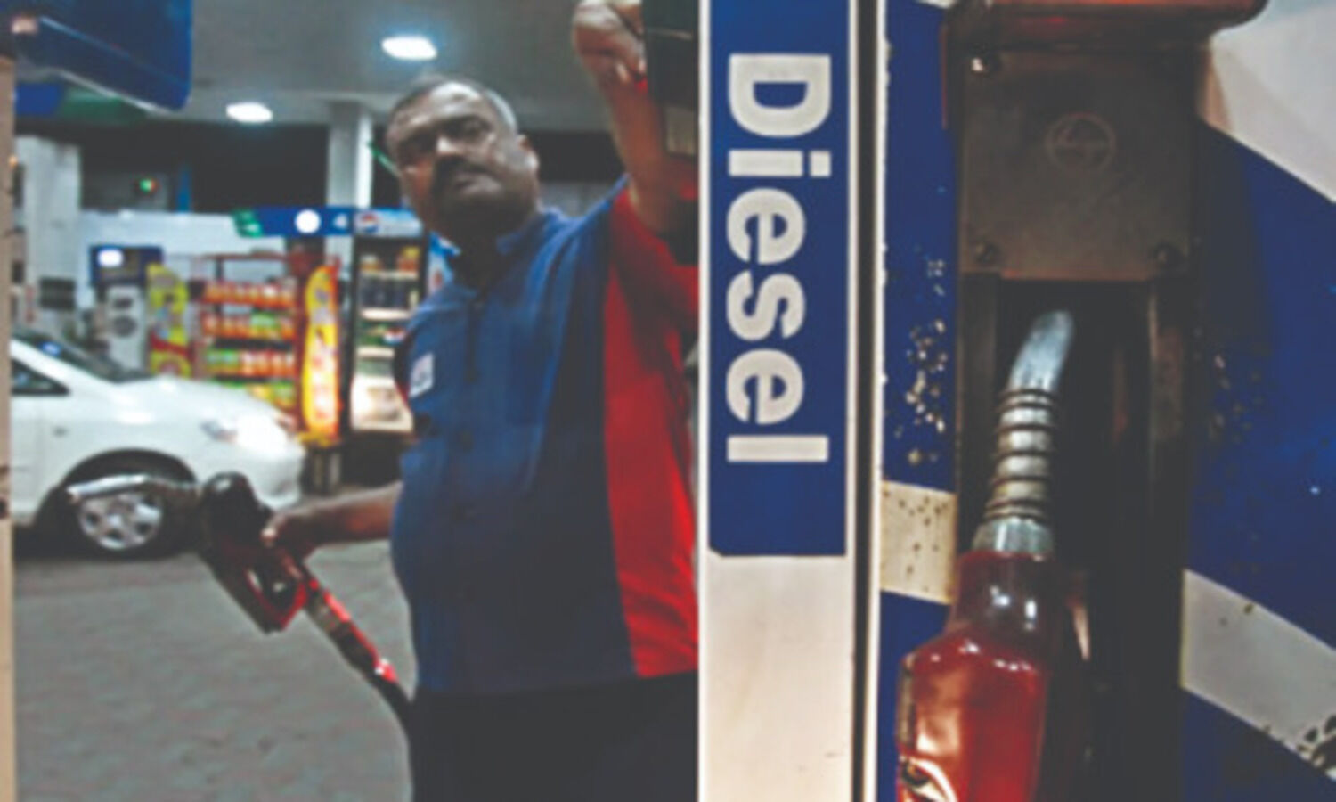 Diesel breaks Rs 100 mark in Mumbai, fuel prices up again