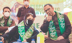 Mehbooba calls for united struggle to seek restoration of Art 370 Mehbooba calls for united struggle to seek restoration of Art 370