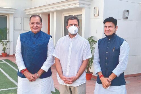 Ukhand Minister Yashpal Arya, his MLA son join Cong Ukhand Minister Yashpal Arya, his MLA son join Cong