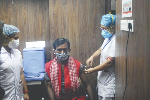 Over 4.9L doses administered in past 24 hrs Over 4.9L doses administered in past 24 hrs
