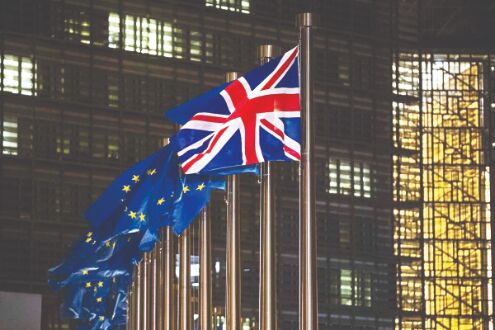 Christmas comes early: EU, UK back to Brexit wrangling Christmas comes early: EU, UK back to Brexit wrangling