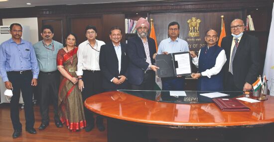 Govt accords Maharatna status to Power Finance Corporation Govt accords Maharatna status to Power Finance Corporation