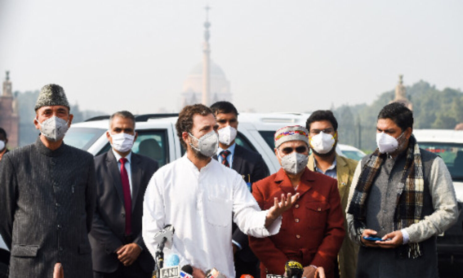 Lakhimpur violence: Congress delegation meets President, demands sacking of MoS Ajay Mishra
