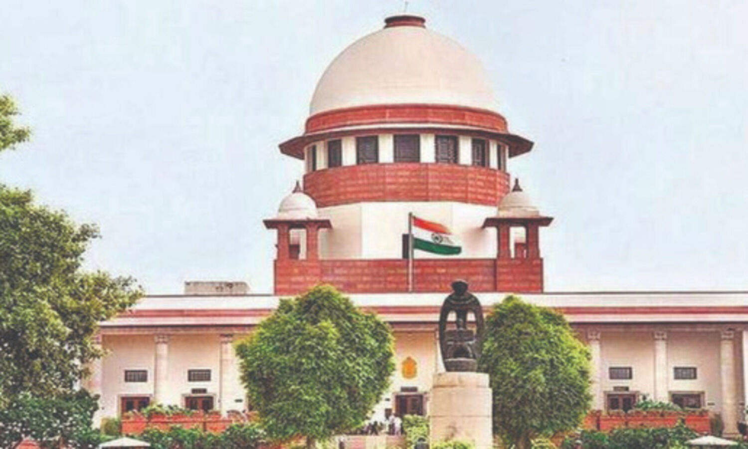 SC raps UP Bar Council for not taking action against lawyers for filing fake insurance claims