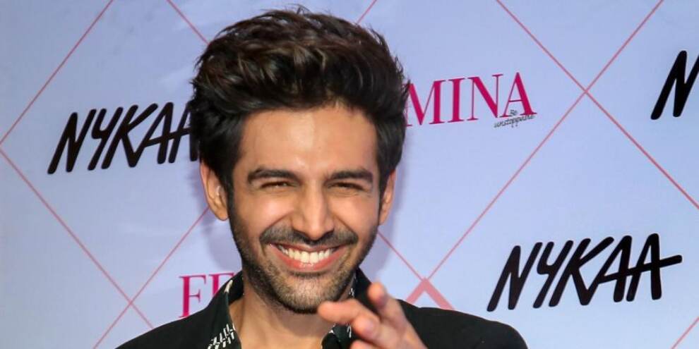 Kartik Aaryan, Kriti Sanon-starrer Shehzada begins production, books Nov 2022 release date