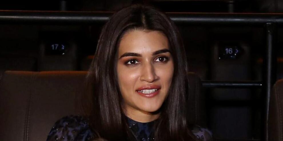 Kriti Sanon finishes filming for Adipurush