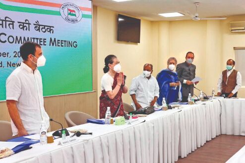 Im full-time, hands-on Congress prez, says Sonia Im full-time, hands-on Congress prez, says Sonia