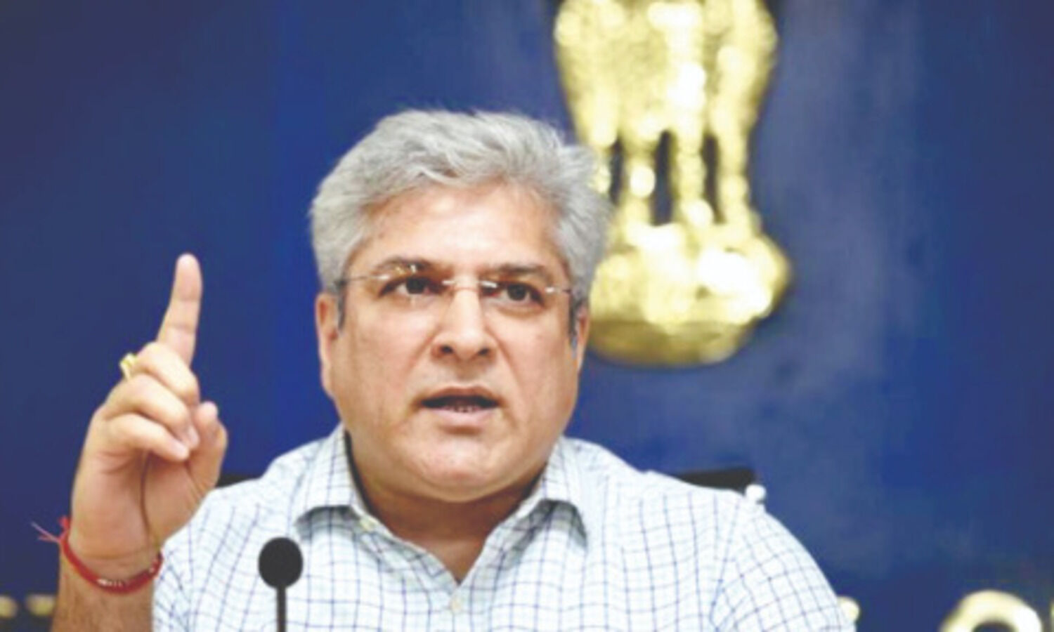 Delhi govt launches online registration for   e-auto permits, 33% reserved for women