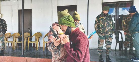 205  tourists stranded in Spiti rescued by Army