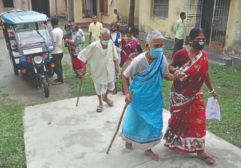 Focus on second Covid vaccine dose coverage:   Centre tells states, UTs