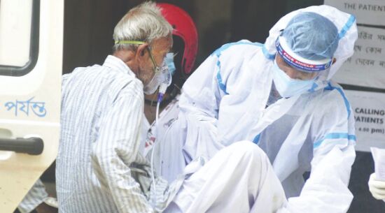 About 846 fresh cases, at least 12 fatalities reported in a day About 846 fresh cases, at least 12 fatalities reported in a day