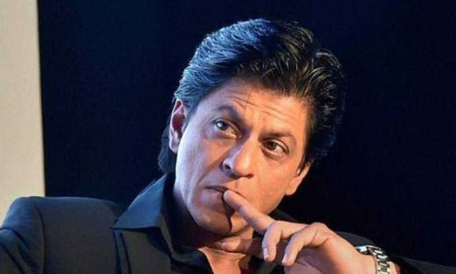 Shah Rukh Khans manager visits NCB office