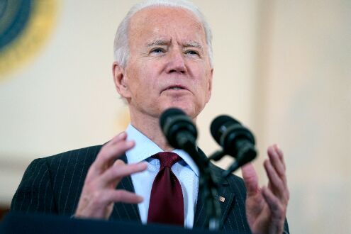 Biden, Schumer, Manchin huddle, but still no budget deal Biden, Schumer, Manchin huddle, but still no budget deal