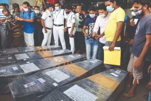 Gloom descends on Kolkata airport as bodies of 5 trekkers arrive from Ukhand