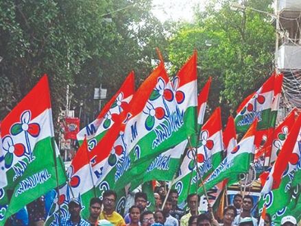 About 2K workers from BJP, CPI(M) & SUCI join Trinamool About 2K workers from BJP, CPI(M) & SUCI join Trinamool