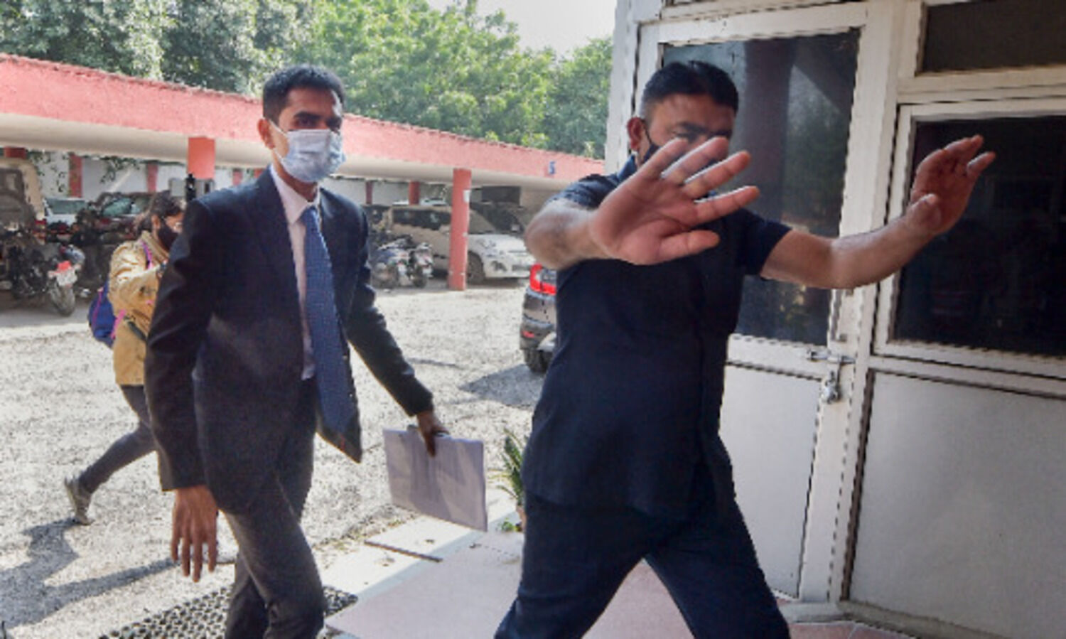 Wont arrest Sameer Wankhede without 3-day notice: Mumbai Police