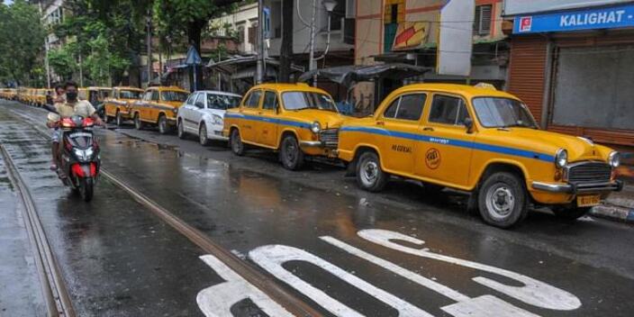 App-cab driver assaults Kolkata couple over switching on AC: Police App-cab driver assaults Kolkata couple over switching on AC: Police