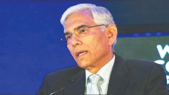 Former CAG Vinod Rai should apologise to nation: Congress