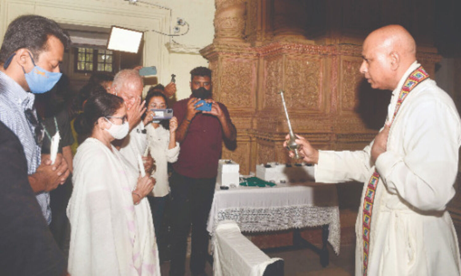 All like-minded parties should unite to fight against BJP: Mamata