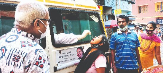 State asks civic bodies to conduct random Covid tests in markets State asks civic bodies to conduct random Covid tests in markets