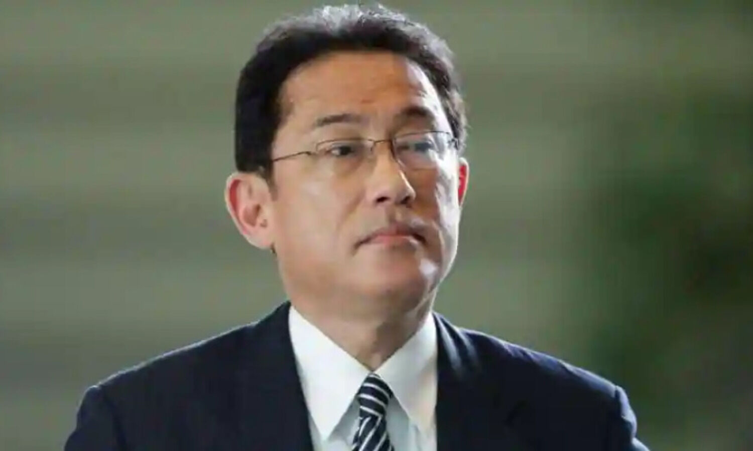 Japan PM Kishidas coalition keeps majority with fewer seats