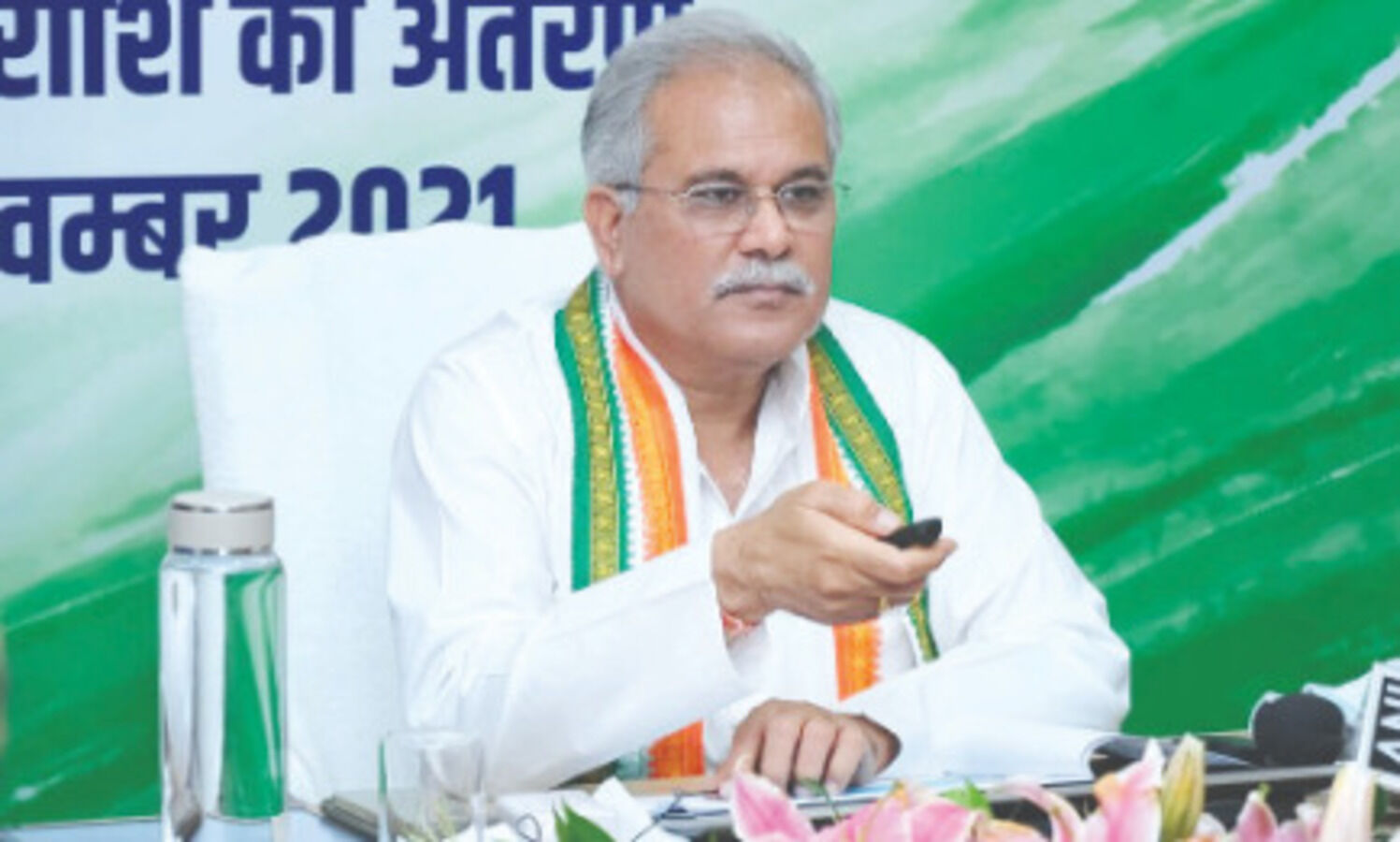 Baghel transfers Rs 1,511 cr to beneficiaries of 2 schemes