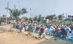 Ggm: Will donate to puja at Namaz site but free  19 Waqf properties, mosques where we can pray