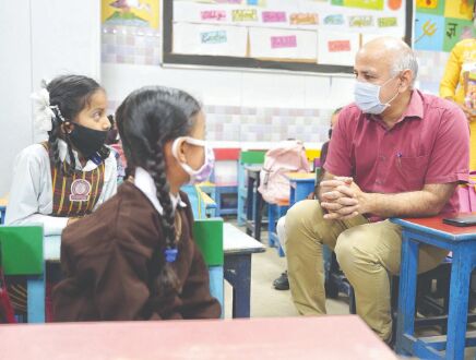 Excitement & caution as tiny tots, middle schoolers back in classrooms Excitement & caution as tiny tots, middle schoolers back in classrooms