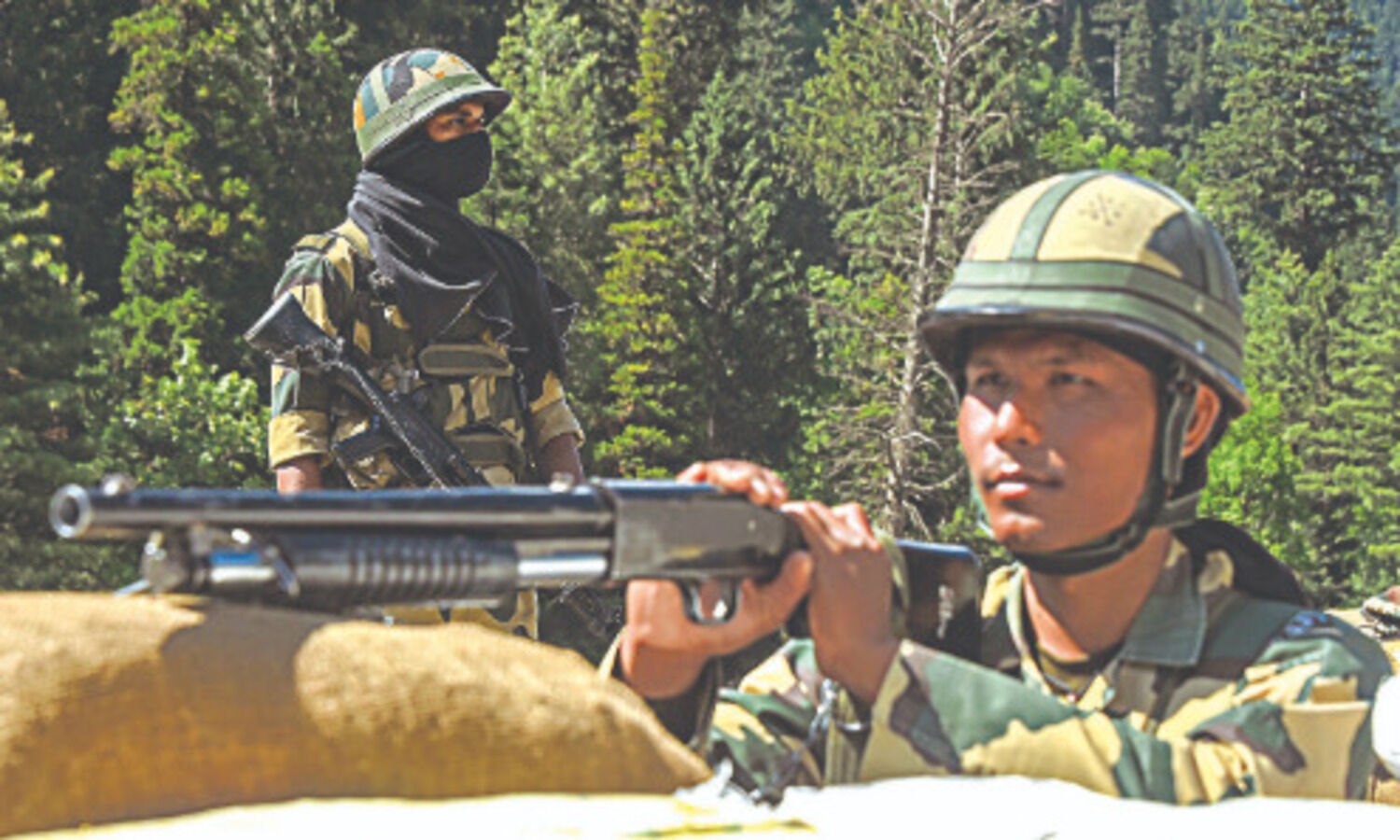 Def Min approves acquisition of arms, military equipment worth Rs 7,965 cr