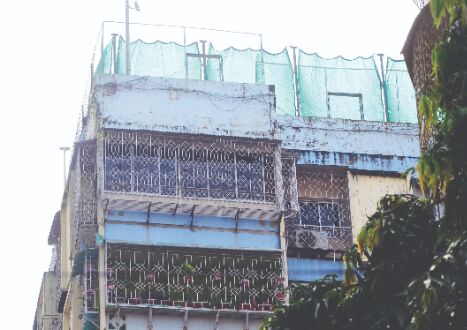 Elderly woman found dead inside apartment at Shakespeare Sarani Elderly woman found dead inside apartment at Shakespeare Sarani
