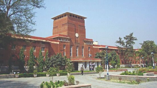 DUSU moves HC challenging DU decision to consider only Class 12 marks for admission