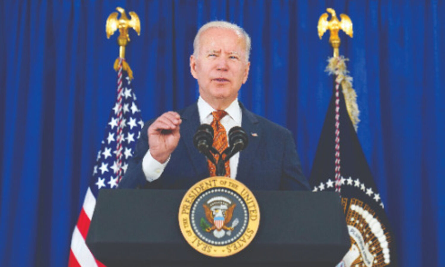 Joe Bidens bet that economy would boost Democrats falls flat