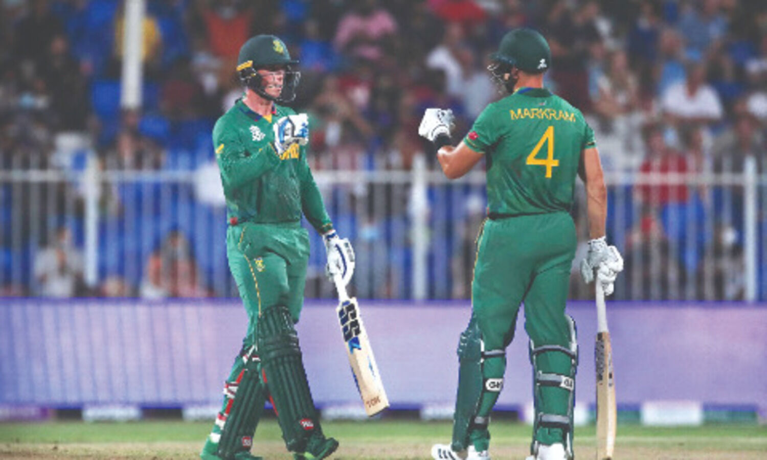 Van der Dussen & Markram   take SA to 189 for 2 vs England