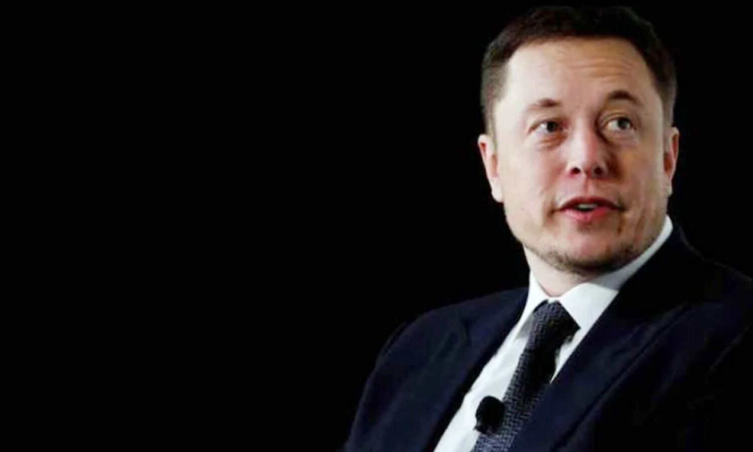 Elon Musk asks on Twitter if he should sell some Tesla stock