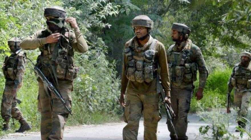 Chhattisgarh: CRPF jawan shoots dead 4 colleagues with AK-47 rifle Chhattisgarh: CRPF jawan shoots dead 4 colleagues with AK-47 rifle