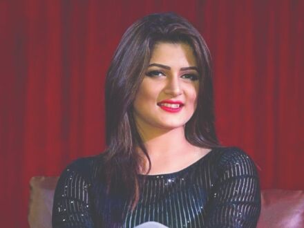 Srabanti Chatterjee quits BJP, says party leaders lack sincerity