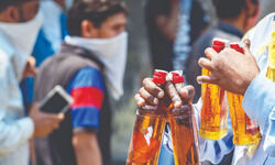 Marginal rise in liquor smuggling in border dists this Oct Marginal rise in liquor smuggling in border dists this Oct