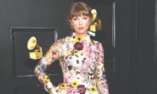 Taylor releases re-recorded Red album