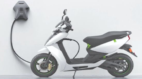 Scooter buyers to go for electric as fuel costs rise