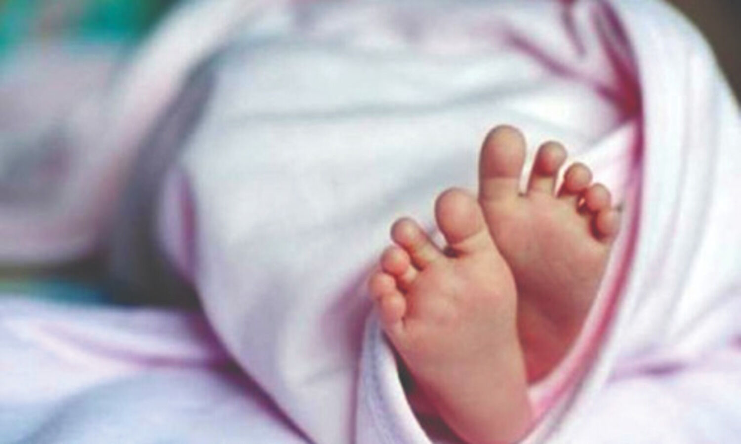Maha nurse who helped around 5000 baby births dies during own delivery