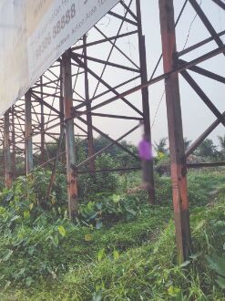 Man found hanging from billboard near Metropolitan City