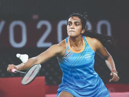 Sindhu sails into Indonesia Masters semis