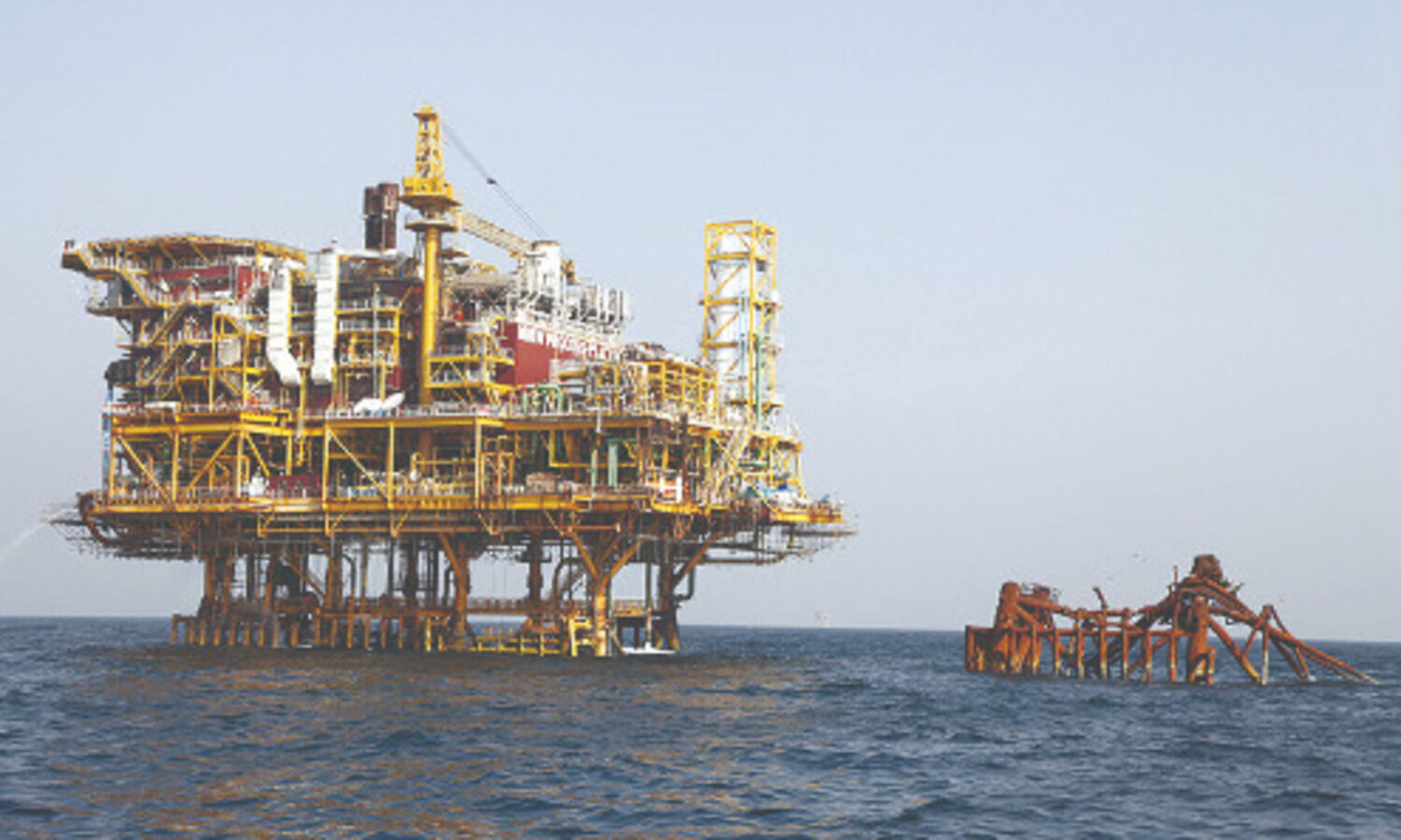 Proposal to give away Mumbai High to private sector upsets ONGC union