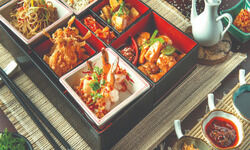 Relish the vibrant delicacies at Delhi hotels