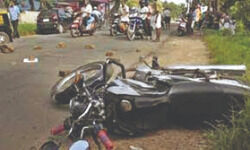 Farmer killed by speeding truck, locals block road & stage protest Farmer killed by speeding truck, locals block road & stage protest