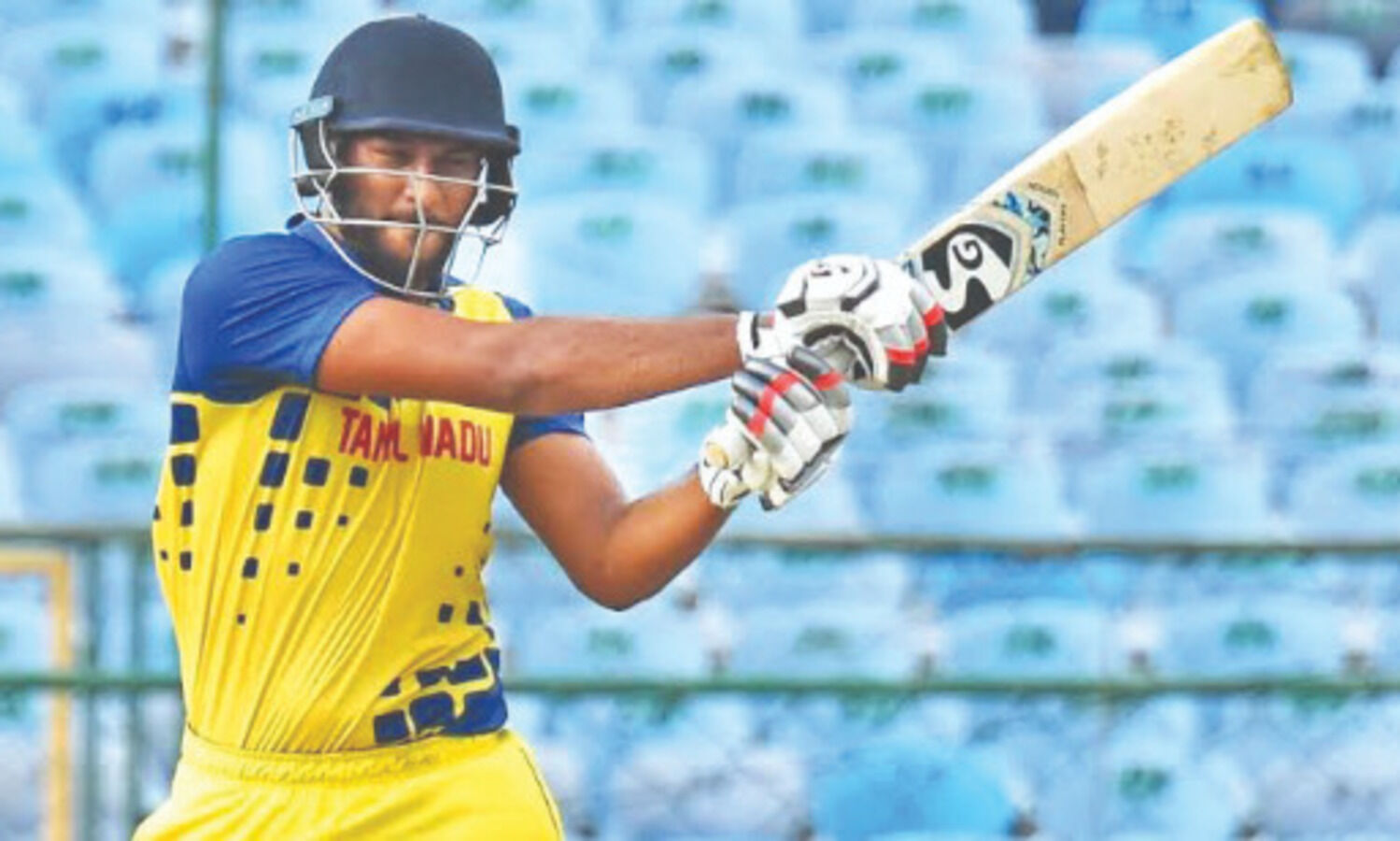 Shahrukh Khan delivers Mushtaq Ali Trophy for TN in style